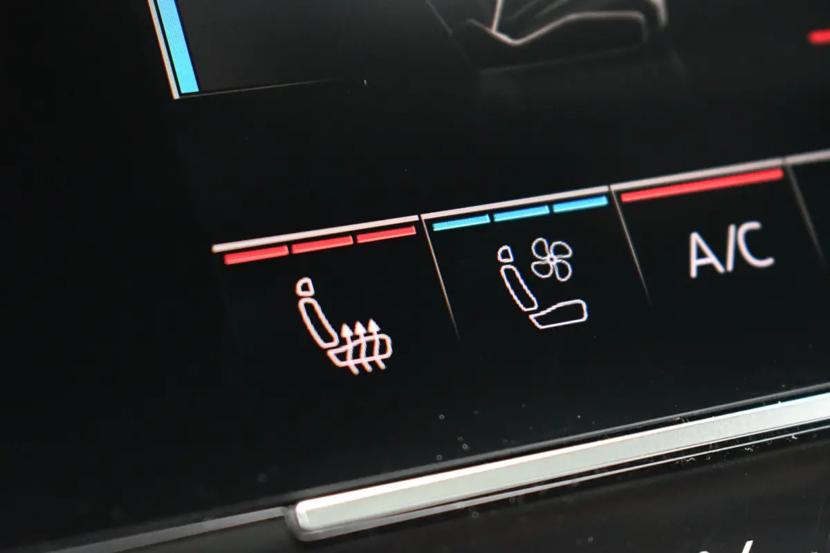 4.0 TFSI quattro Dyn+ B&O-high Carbon Pano Ceramic HUD Alc-hemel Softclose Stoelvent