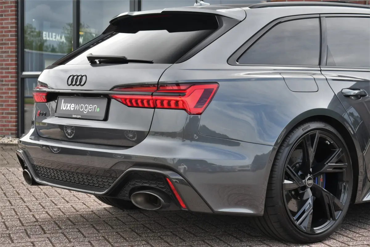 4.0 TFSI quattro Dyn+ B&O-high Carbon Pano Ceramic HUD Alc-hemel Softclose Stoelvent