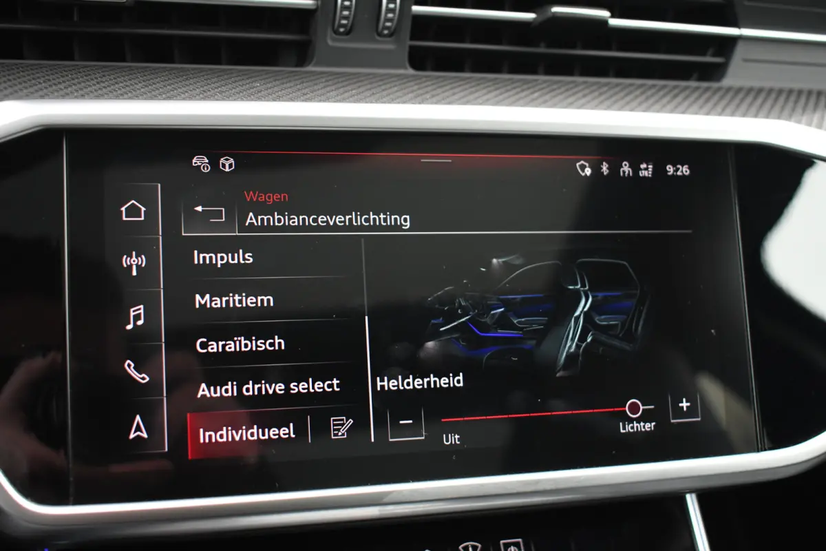 4.0 TFSI quattro Dyn+ B&O-high Carbon Pano Ceramic HUD Alc-hemel Softclose Stoelvent