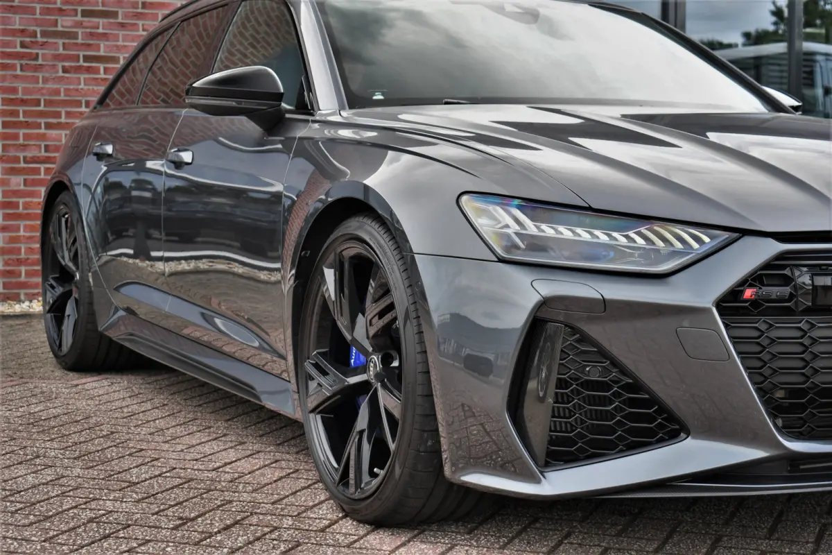 4.0 TFSI quattro Dyn+ B&O-high Carbon Pano Ceramic HUD Alc-hemel Softclose Stoelvent