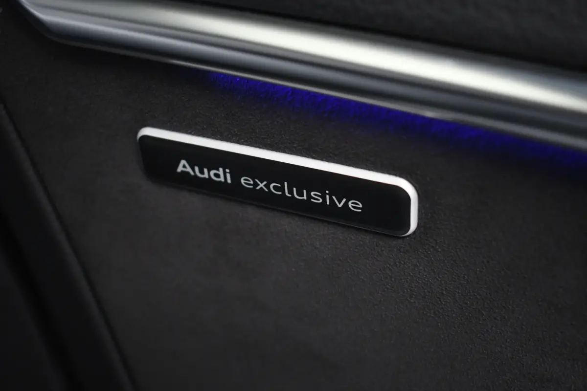 4.0 TFSI quattro Dyn+ B&O-high Carbon Pano Ceramic HUD Alc-hemel Softclose Stoelvent
