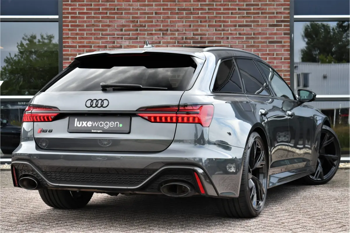 4.0 TFSI quattro Dyn+ B&O-high Carbon Pano Ceramic HUD Alc-hemel Softclose Stoelvent