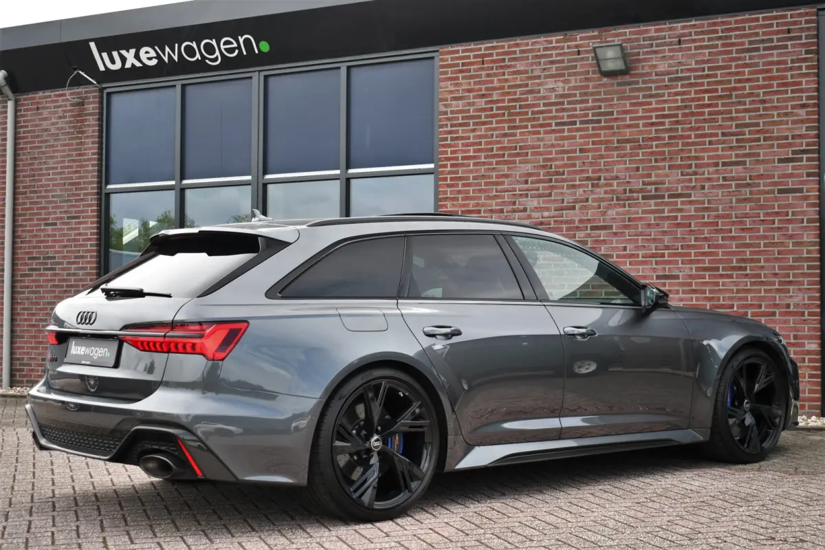 4.0 TFSI quattro Dyn+ B&O-high Carbon Pano Ceramic HUD Alc-hemel Softclose Stoelvent