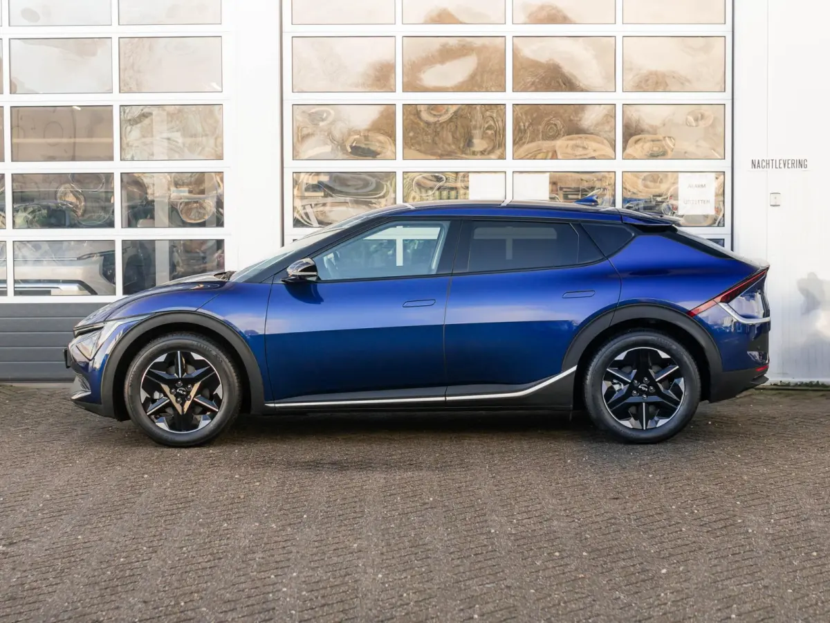 Light Edition 63 kWh stoel / stuurwielverwarming l apple car play android auto