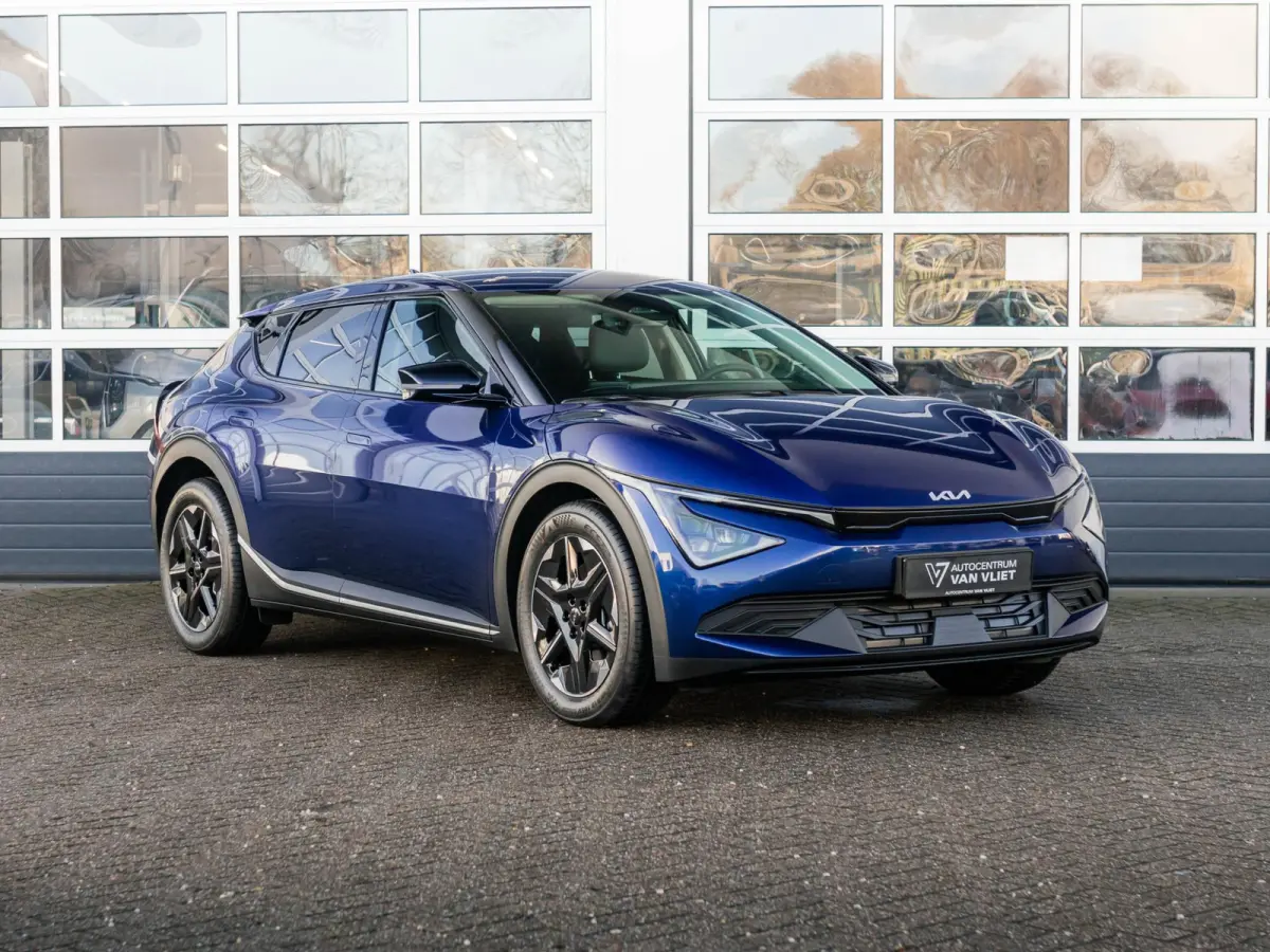 Light Edition 63 kWh stoel / stuurwielverwarming l apple car play android auto