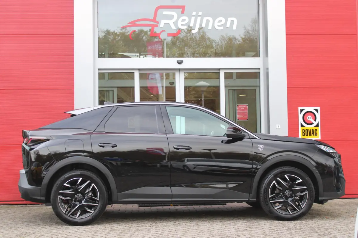 1.2 Hybrid 145PK GT | ELEKTRISCH BEDIENBARE ACHTERKLEP | NAVIGATIE | DRAADLOZE APPLE CARPLAY/ANDROID AUTO | SFEER VERLICHTING | ACHTERUITRIJ CAMERA | PARKEERSENSOREN VOOR EN ACHTER | FULL LE