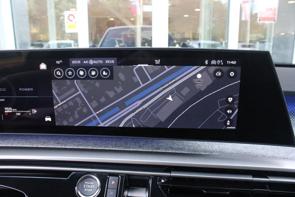 1.2 Hybrid 145PK GT | ELEKTRISCH BEDIENBARE ACHTERKLEP | NAVIGATIE | DRAADLOZE APPLE CARPLAY/ANDROID AUTO | SFEER VERLICHTING | ACHTERUITRIJ CAMERA | PARKEERSENSOREN VOOR EN ACHTER | FULL LE