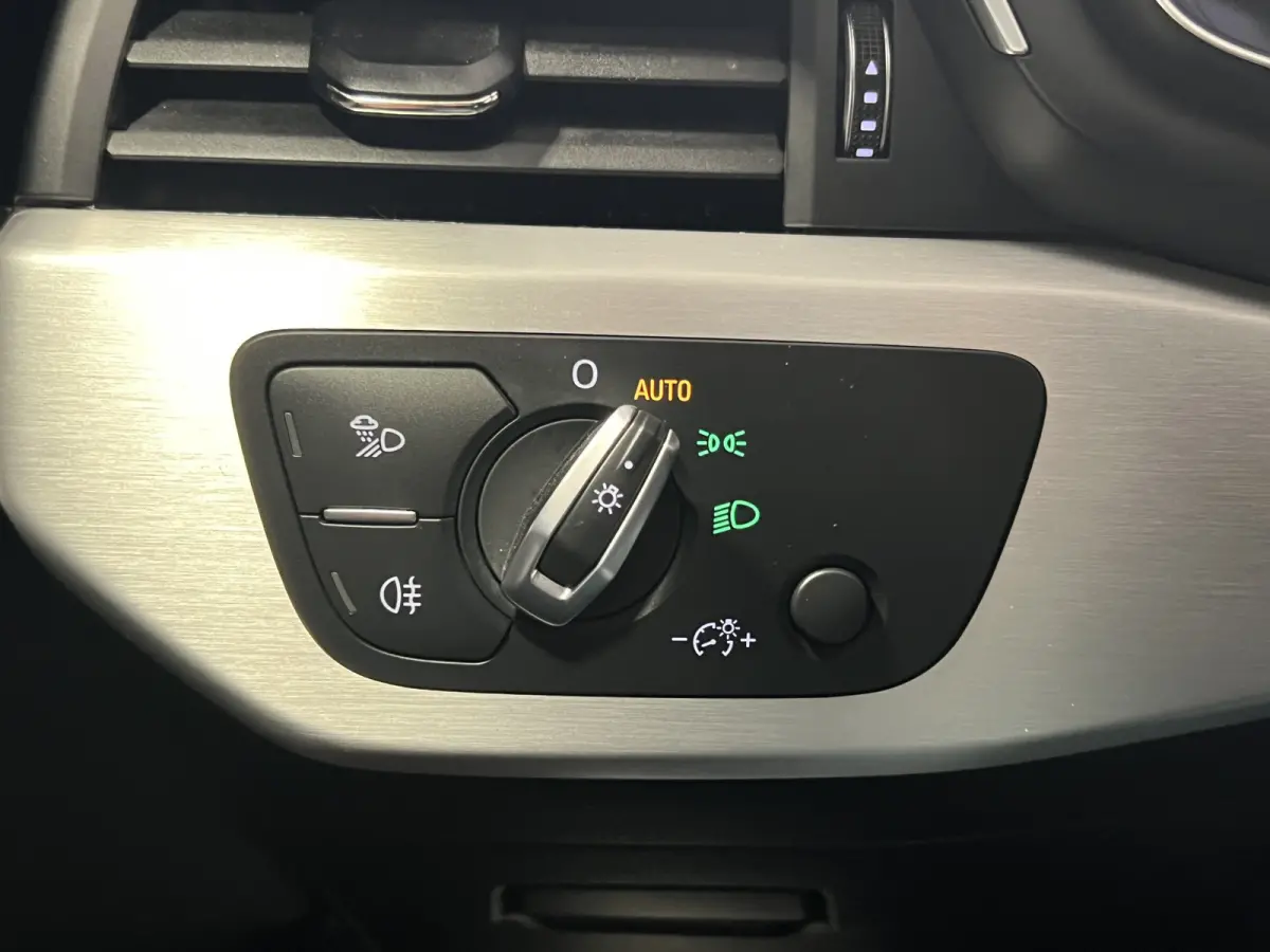 35 TFSI S edition | Navigatie/Android/Apple Carplay | LM Velgen 19" | PDC Voor en Achter | Achteruitrijcamera |