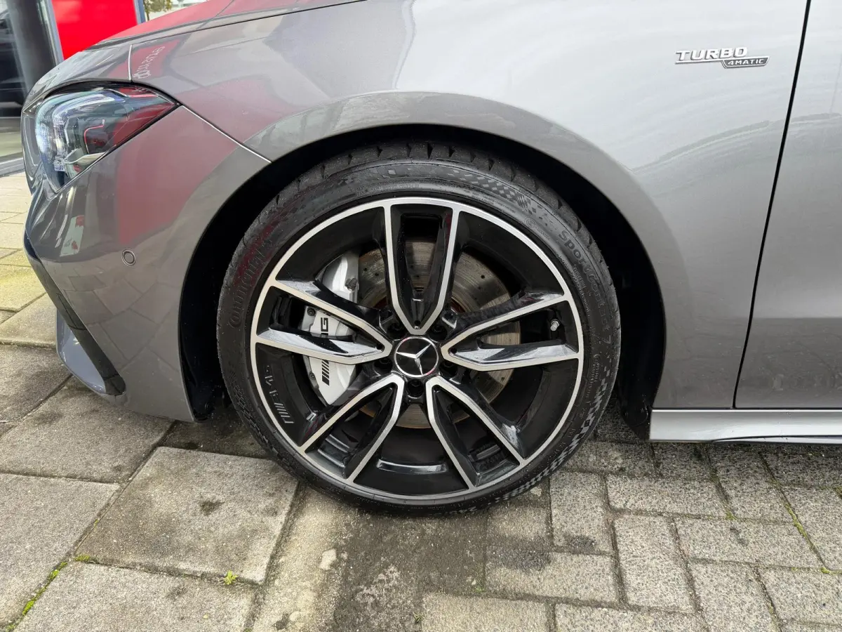 AMG 35 4MATIC / panoramadak / facelift