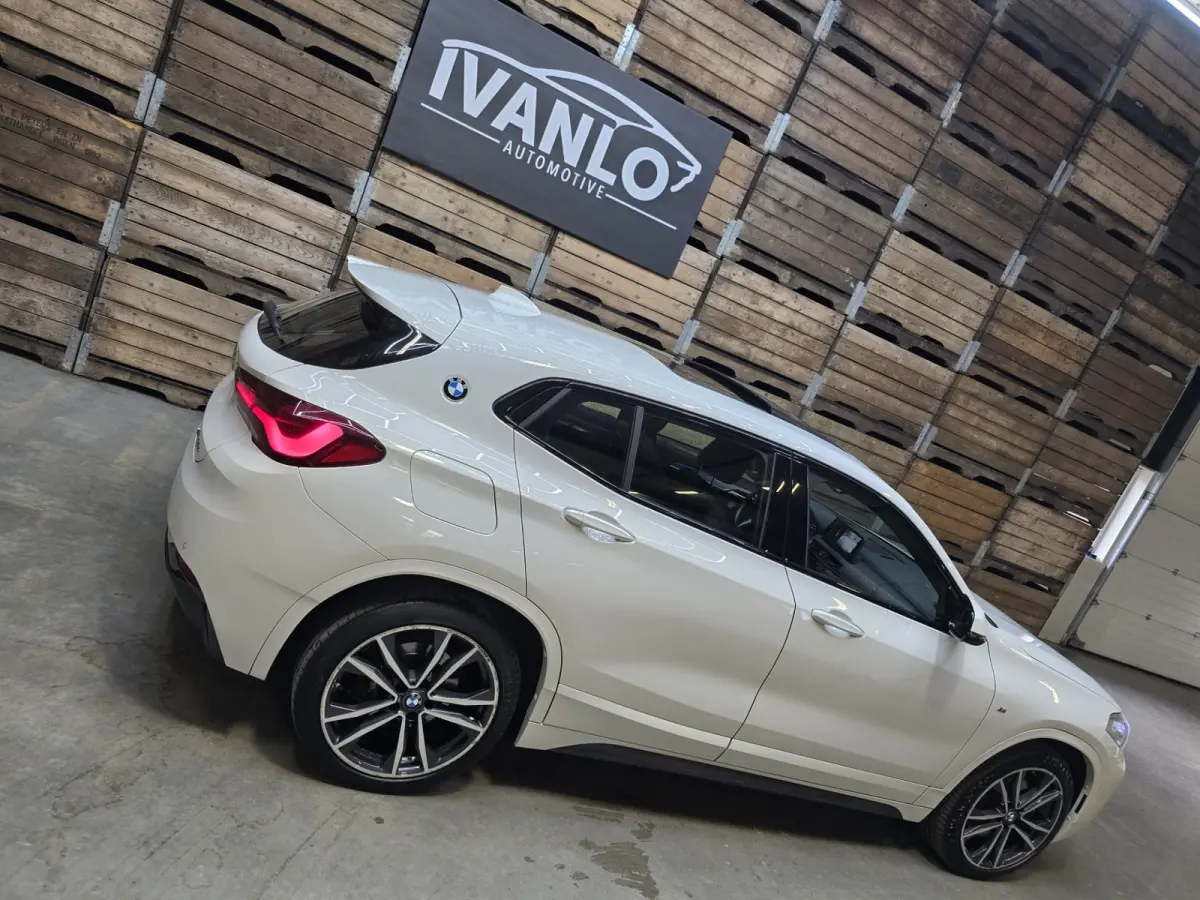 XDrive25e High Executive M Sport Pano Leder LED+ 19"LM