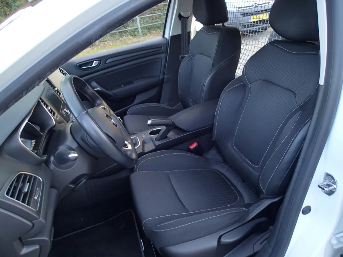 RENAULT 1.5DCI VOORZIEN VAN ARCO+CRUISE + NAVIGATIE !!! Renault Mégane 1.5 dCi Expression S&S Navigatie