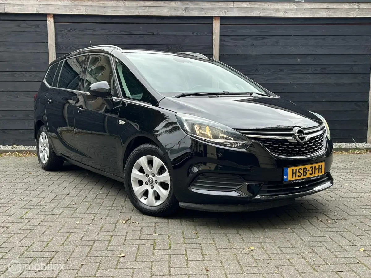 1.4 Turbo 120 PK Online Edition 7pers. / Clima / FM nav / 114.667 KM / 1e eig.