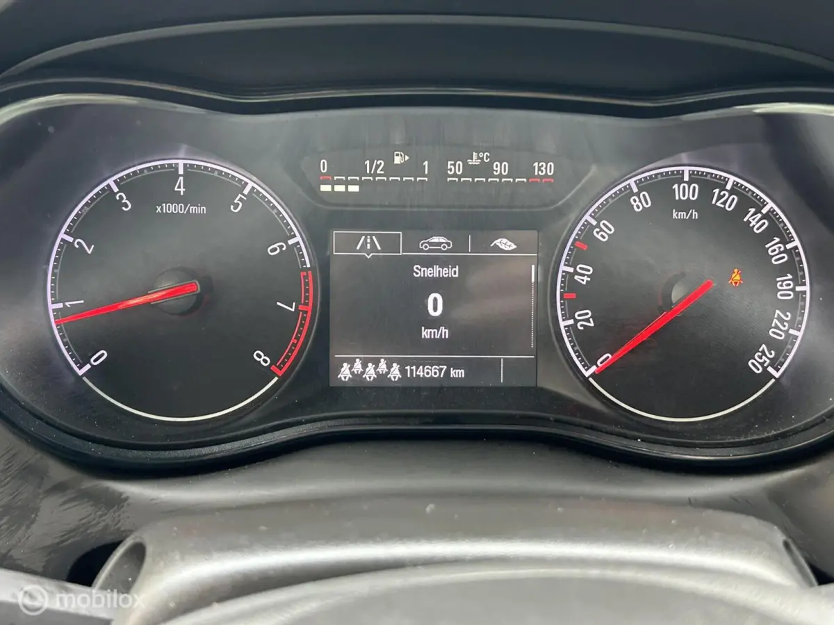 1.4 Turbo 120 PK Online Edition 7pers. / Clima / FM nav / 114.667 KM / 1e eig.