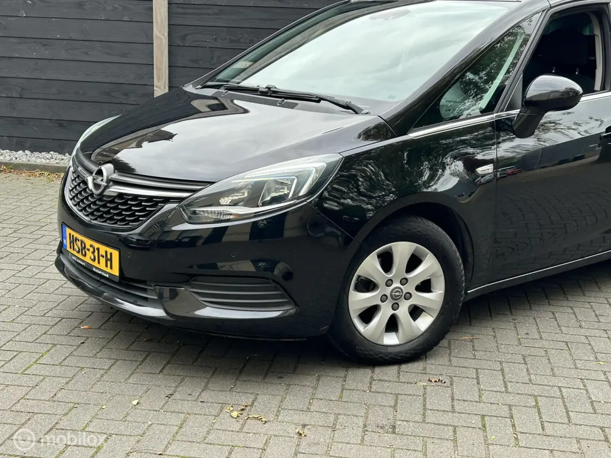 1.4 Turbo 120 PK Online Edition 7pers. / Clima / FM nav / 114.667 KM / 1e eig.