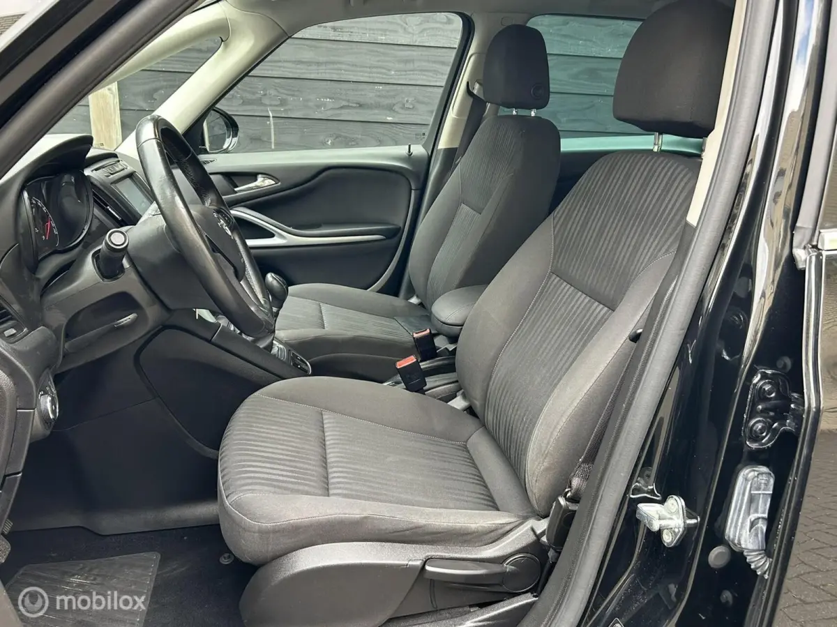 1.4 Turbo 120 PK Online Edition 7pers. / Clima / FM nav / 114.667 KM / 1e eig.