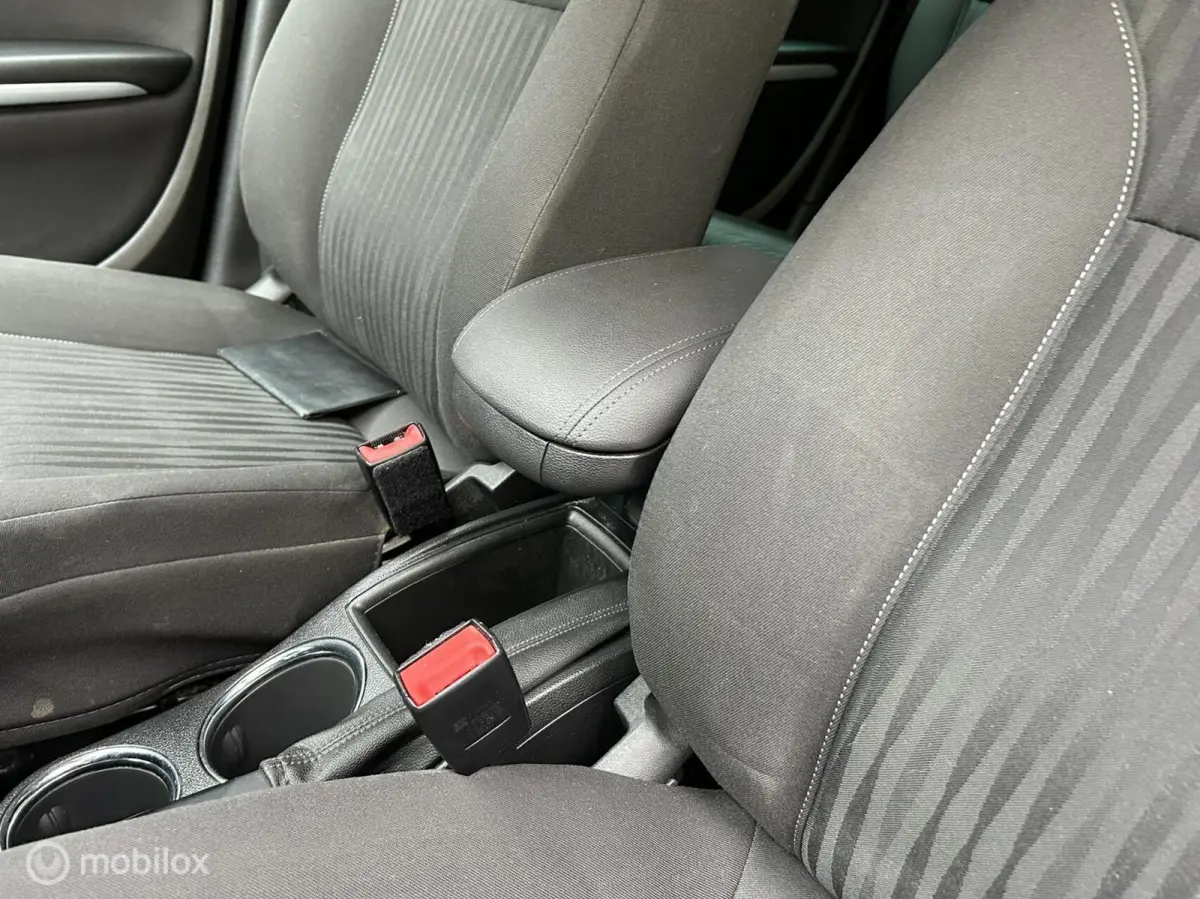 1.4 Turbo 120 PK Online Edition 7pers. / Clima / FM nav / 114.667 KM / 1e eig.