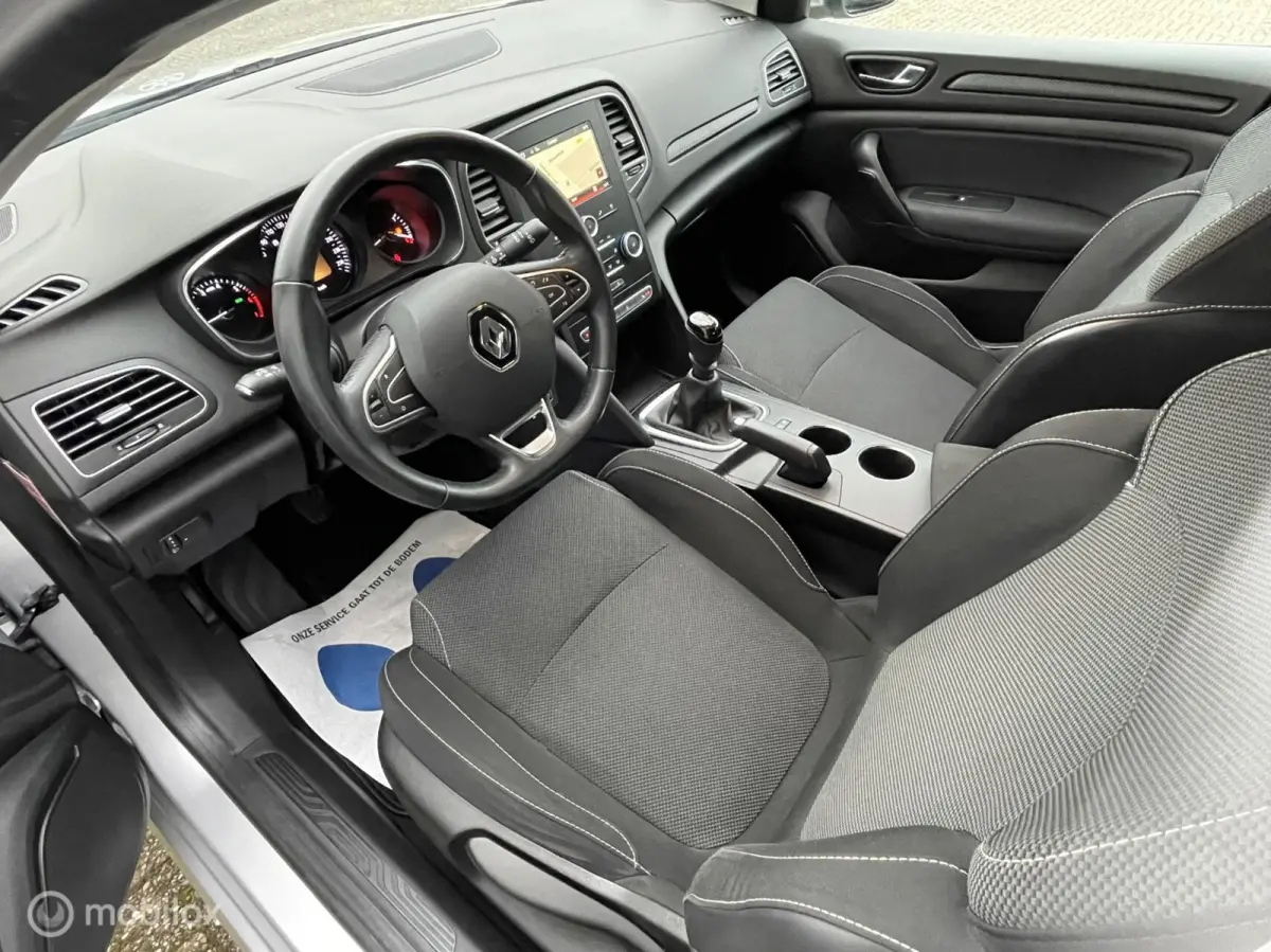 1.2 TCe Limited | Climate & Cruise control | Navigatie | Stoelverwarming