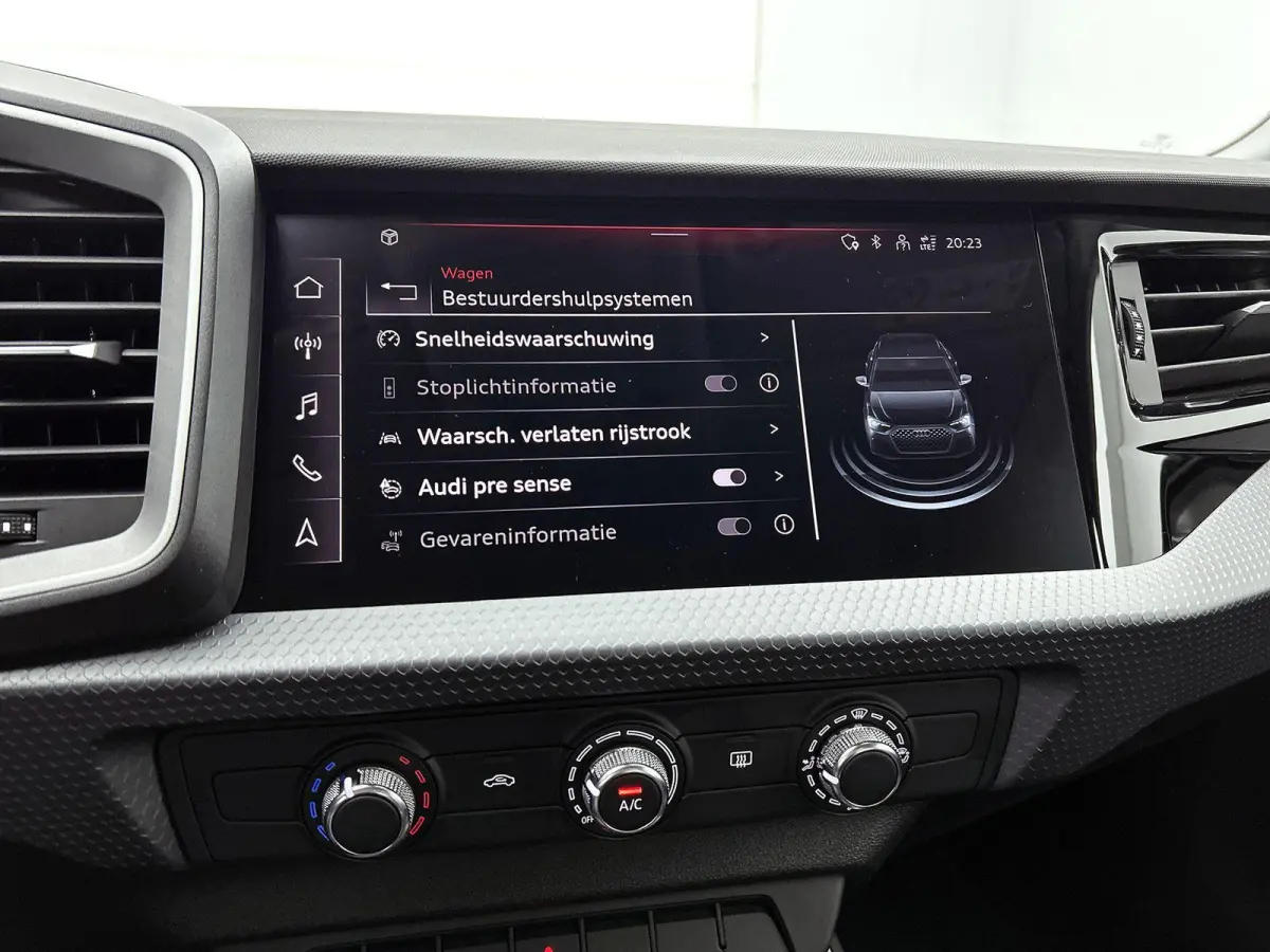 25 TFSI Pro Line 95 PK | Apple Carplay | Android Auto | Cruise Control | Airco | Lichtmetalen velgen |