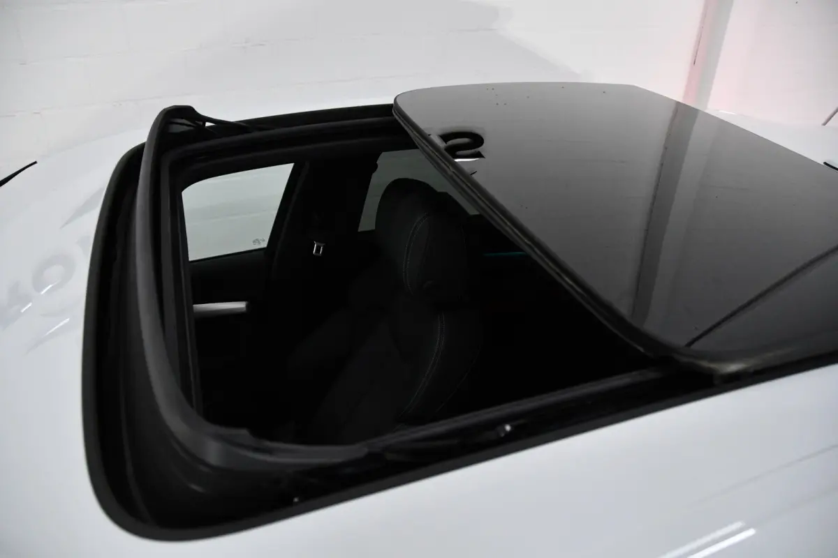Competition 45TFSI 3X S-Line Pano Matrix camera Blindspot