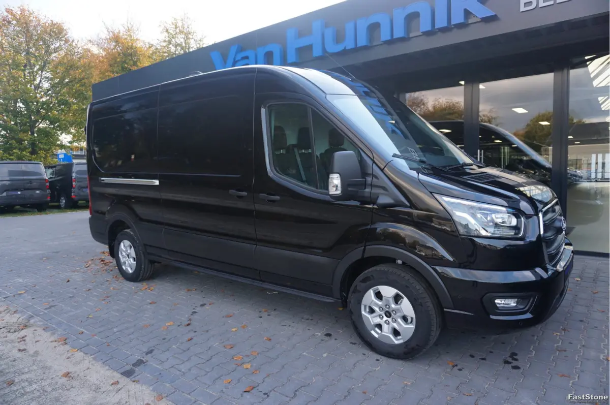 350L L3H2 Limited AUT-10 RWD 165PK BPM VRIJ 3.5T Trekhaak, Navi, Adap. Cruise, 360° Cam!! NR. A200