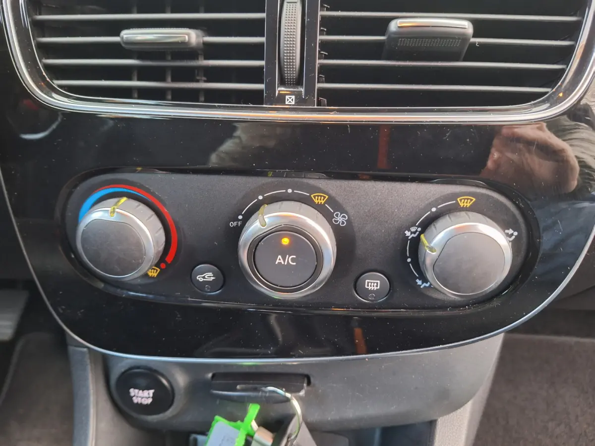 0.9 TCe Zen /69.000 Km/Navi/Cruise/Airco/Garantie