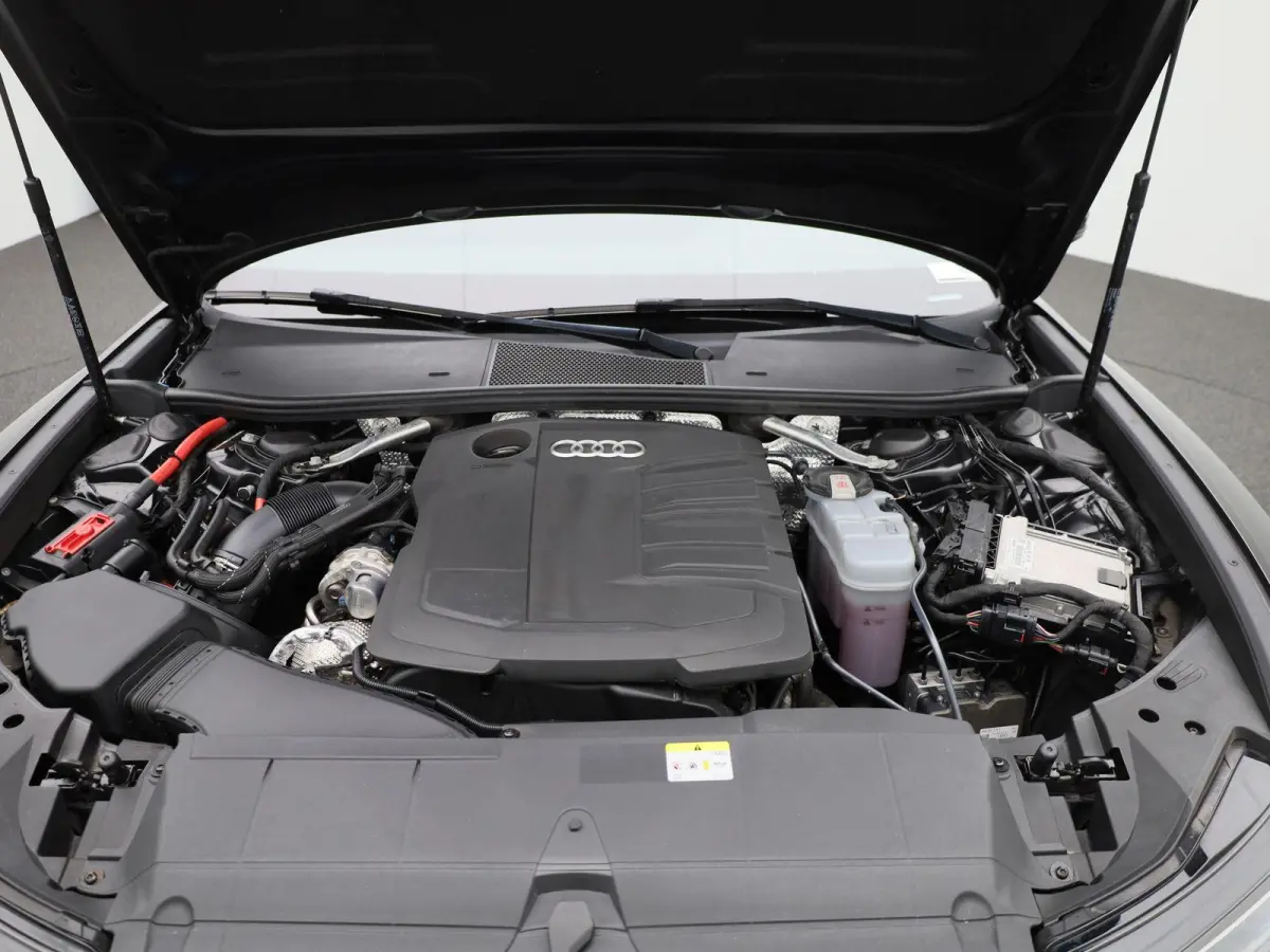 35 TDI Business edition AUTOMAAT | LEDER | NAVIGATIE | CLIMA | CRUISE | LMV | PDC | STOELVERWARMING | ELEKTRISCHE KOFFERKLEP | 12 MAANDEN BOVAG GARANTIE |