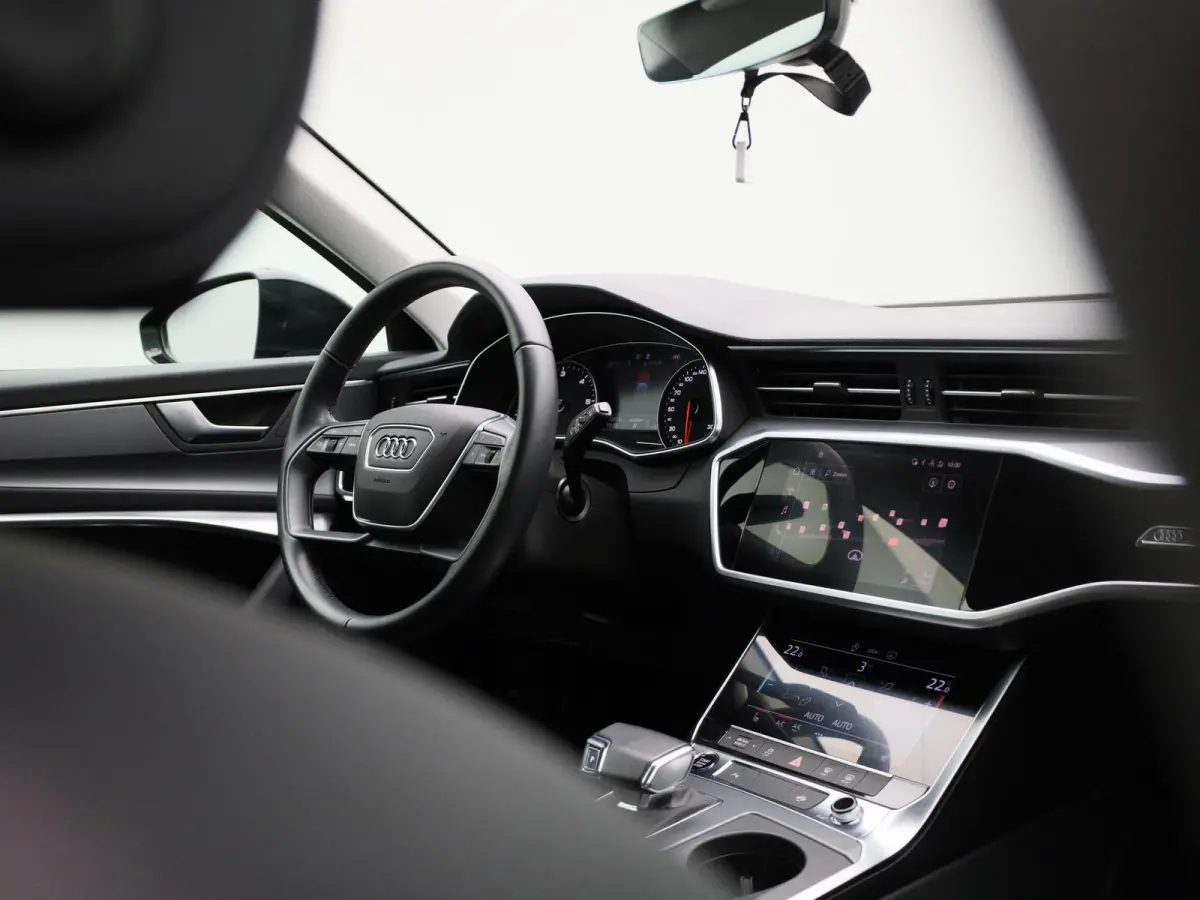 35 TDI Business edition AUTOMAAT | LEDER | NAVIGATIE | CLIMA | CRUISE | LMV | PDC | STOELVERWARMING | ELEKTRISCHE KOFFERKLEP | 12 MAANDEN BOVAG GARANTIE |