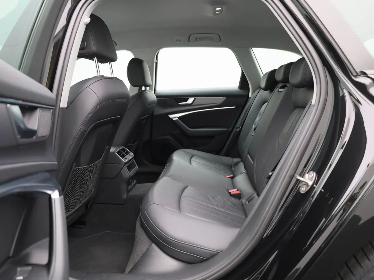 35 TDI Business edition AUTOMAAT | LEDER | NAVIGATIE | CLIMA | CRUISE | LMV | PDC | STOELVERWARMING | ELEKTRISCHE KOFFERKLEP | 12 MAANDEN BOVAG GARANTIE |
