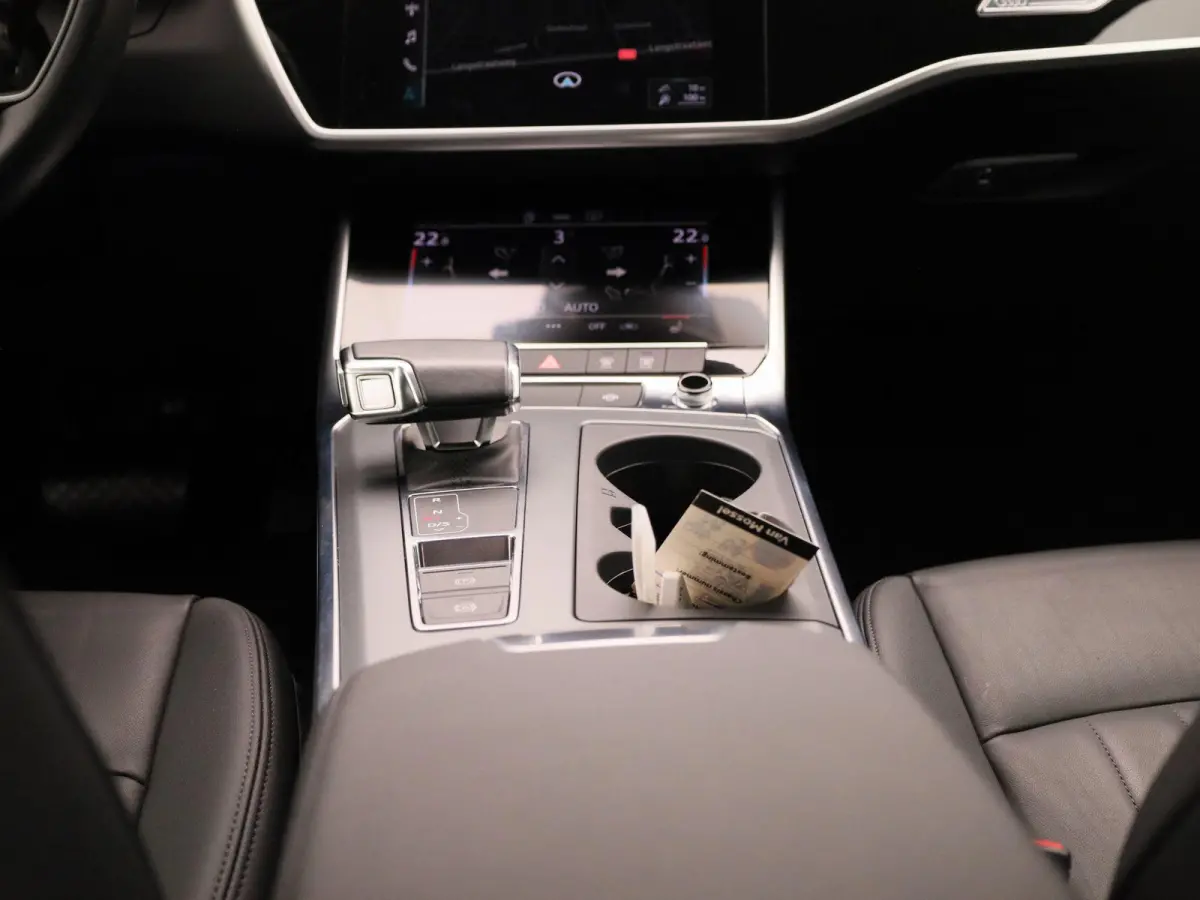 35 TDI Business edition AUTOMAAT | LEDER | NAVIGATIE | CLIMA | CRUISE | LMV | PDC | STOELVERWARMING | ELEKTRISCHE KOFFERKLEP | 12 MAANDEN BOVAG GARANTIE |