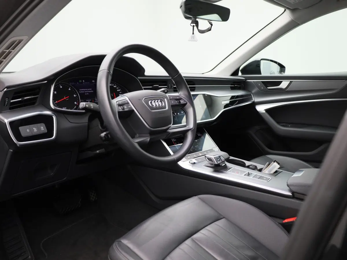35 TDI Business edition AUTOMAAT | LEDER | NAVIGATIE | CLIMA | CRUISE | LMV | PDC | STOELVERWARMING | ELEKTRISCHE KOFFERKLEP | 12 MAANDEN BOVAG GARANTIE |