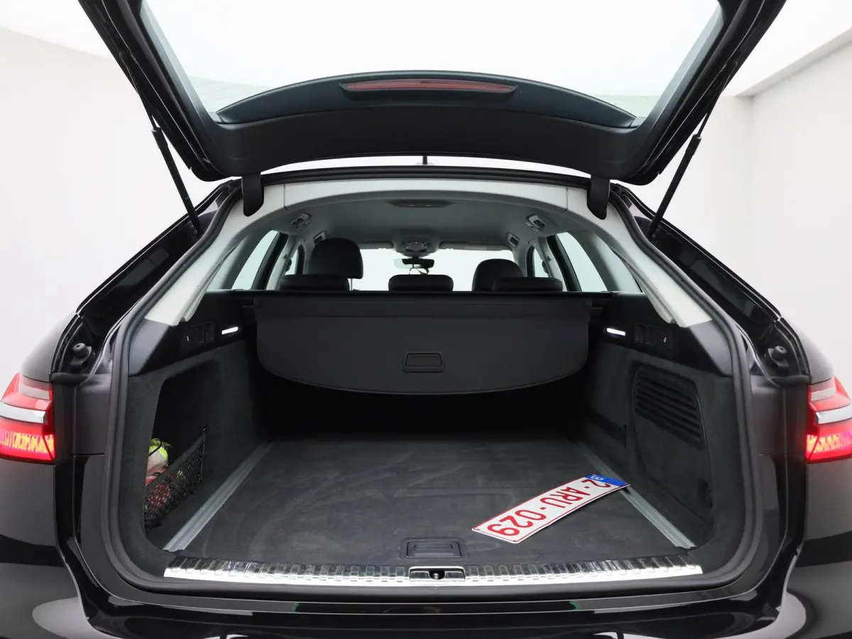 35 TDI Business edition AUTOMAAT | LEDER | NAVIGATIE | CLIMA | CRUISE | LMV | PDC | STOELVERWARMING | ELEKTRISCHE KOFFERKLEP | 12 MAANDEN BOVAG GARANTIE |