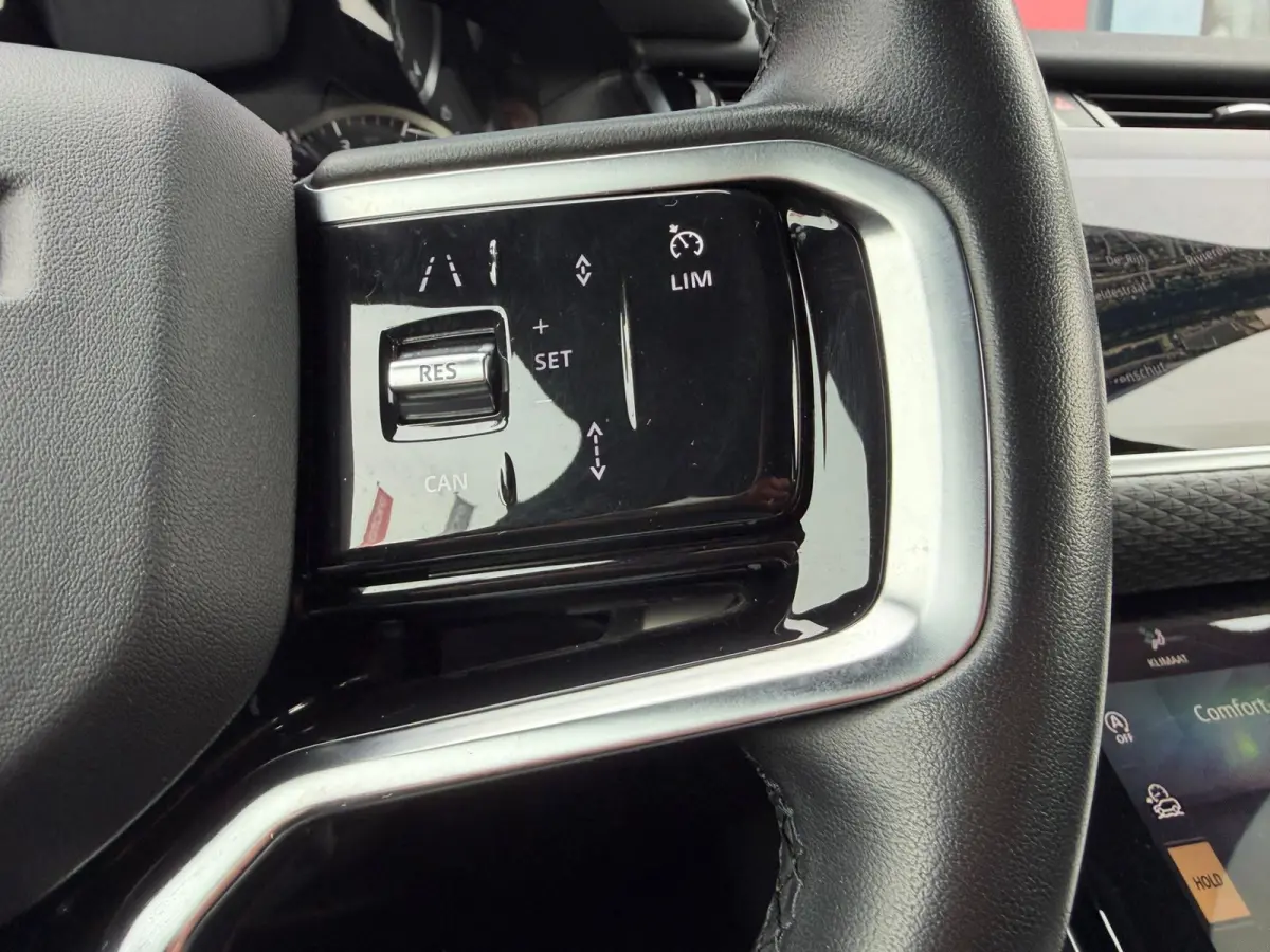 2.0 P250 AWD Dynamic SE / PANORAMADAK / KEYLESS-ENTRY / FACELIFT