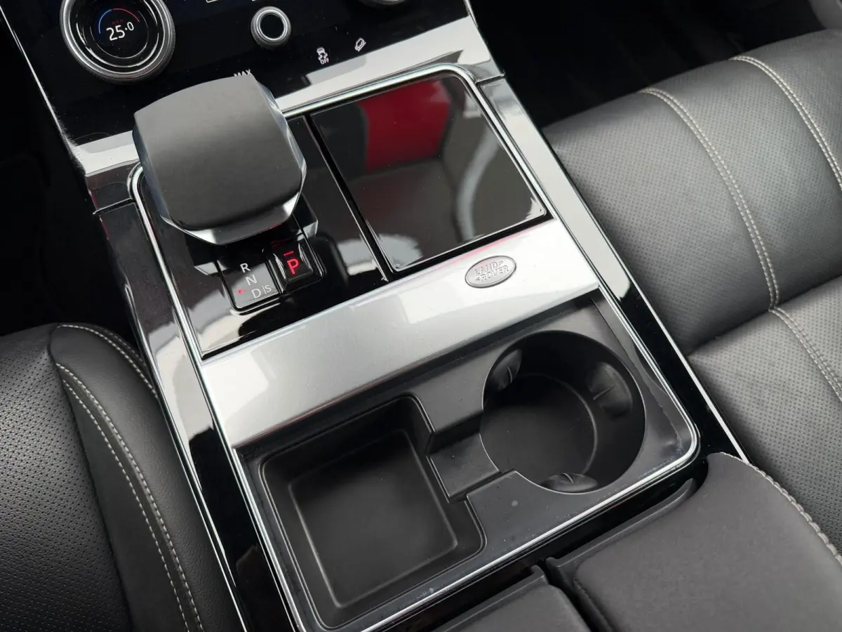 2.0 P250 AWD Dynamic SE / PANORAMADAK / KEYLESS-ENTRY / FACELIFT