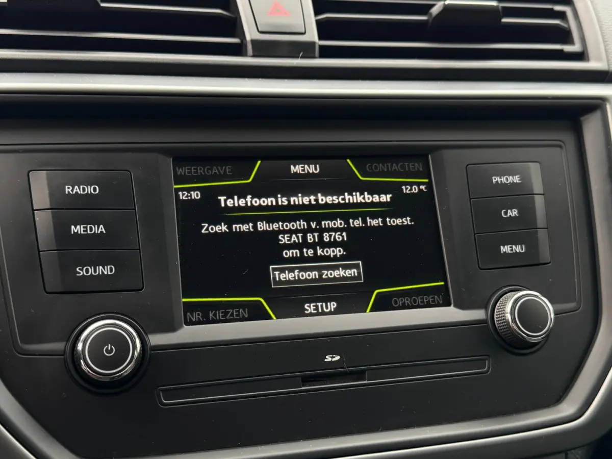1.0 TSI Style PDC VOOR & ACHTER / STOELVERWARMING / BLUETOOTH / ELEKTR. INKLAPB SPIEGELS