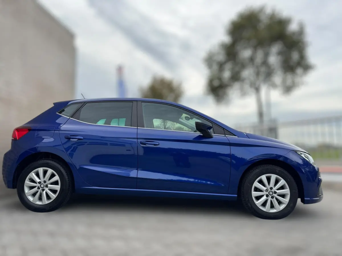 1.0 TSI Style PDC VOOR & ACHTER / STOELVERWARMING / BLUETOOTH / ELEKTR. INKLAPB SPIEGELS