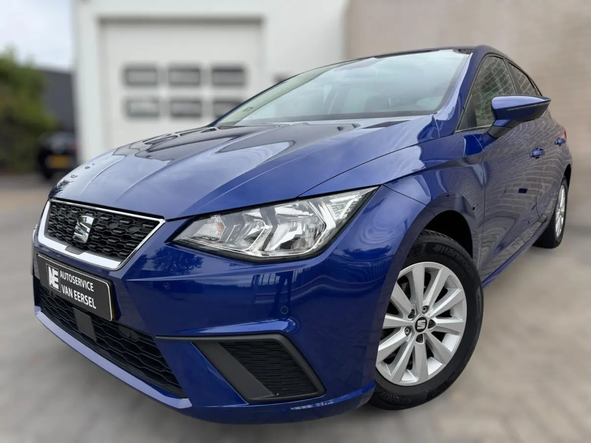 1.0 TSI Style PDC VOOR & ACHTER / STOELVERWARMING / BLUETOOTH / ELEKTR. INKLAPB SPIEGELS