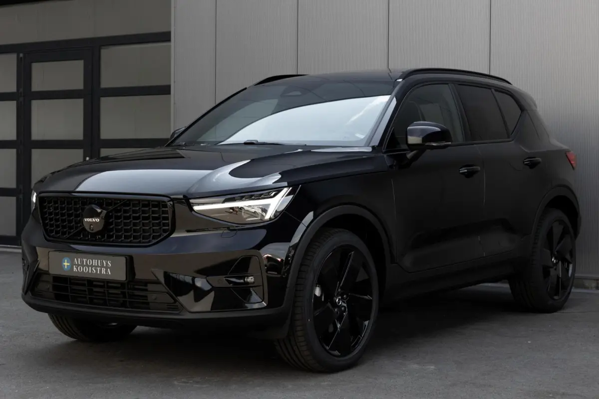 | B4 Ultra Dark|Black Edition| MY 2026|