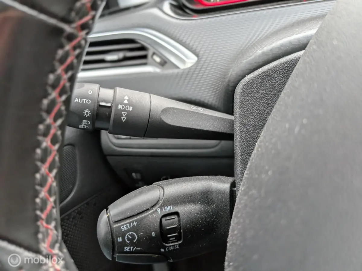 1.2 PureTech GT-line/Panodak