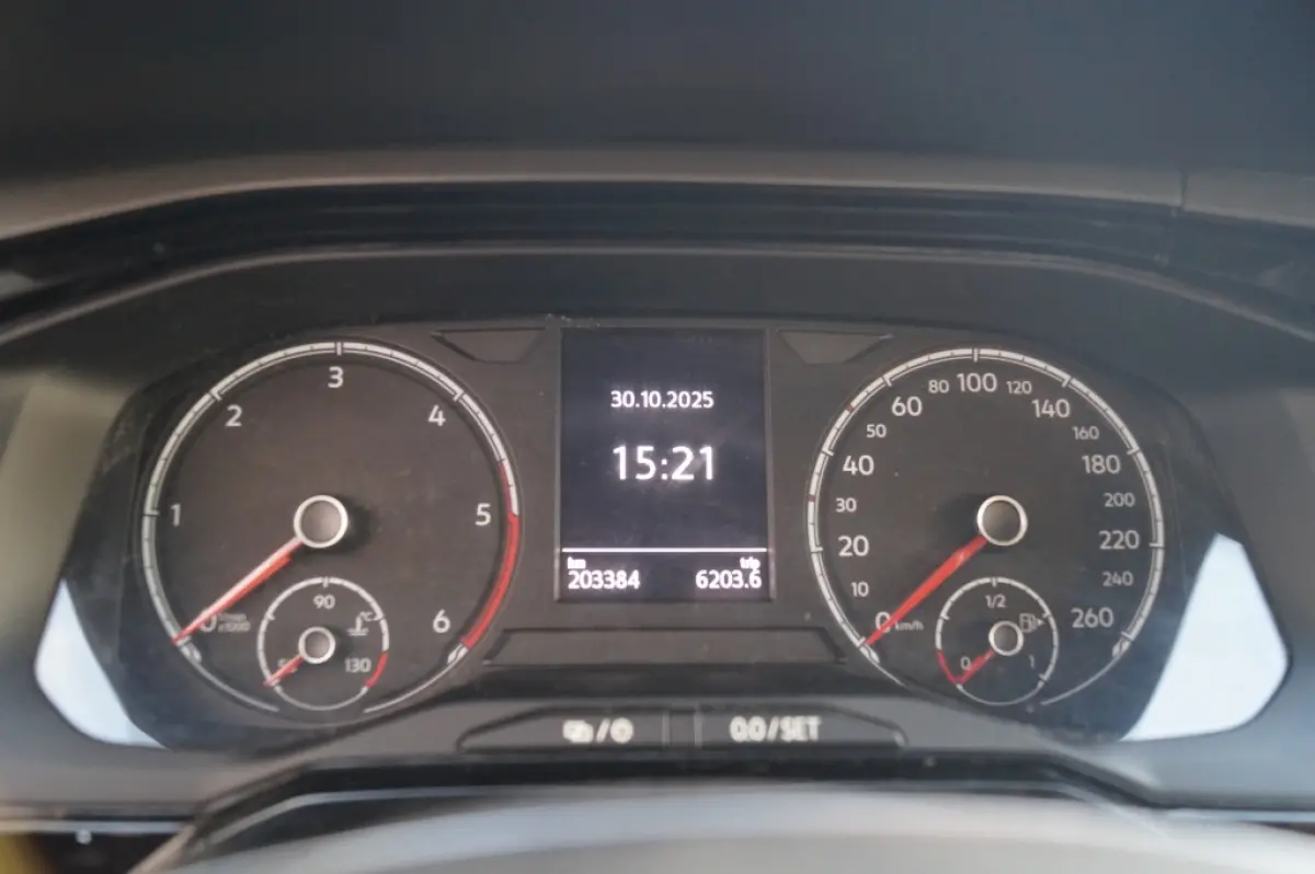 1.6 TDI Comfortline Executive -NAVI-PDC-ACC-CARPLAY-