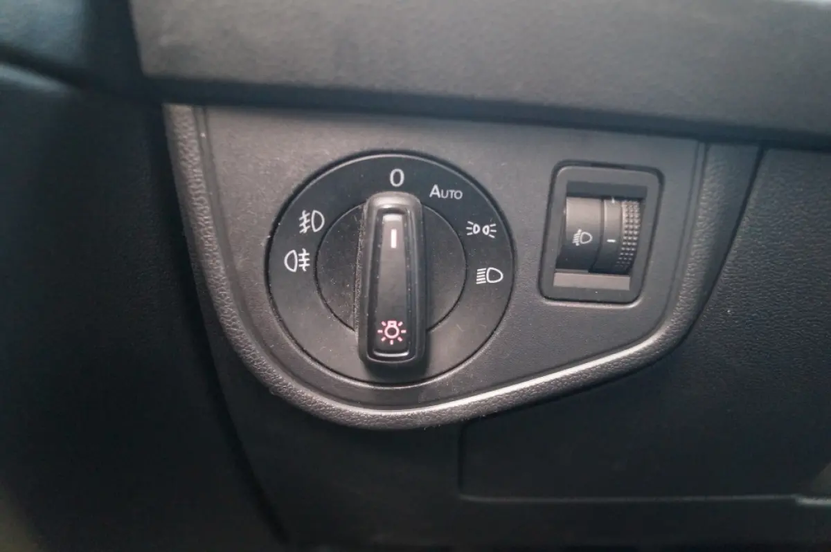 1.6 TDI Comfortline Executive -NAVI-PDC-ACC-CARPLAY-