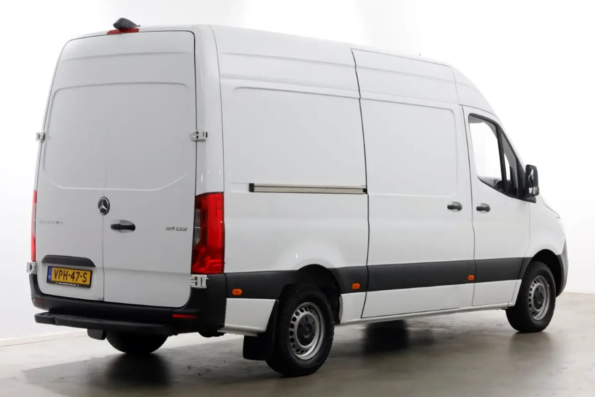 311 CDI 115pk RWD 7G Automaat L2H2 Airco/Camera 05-2021