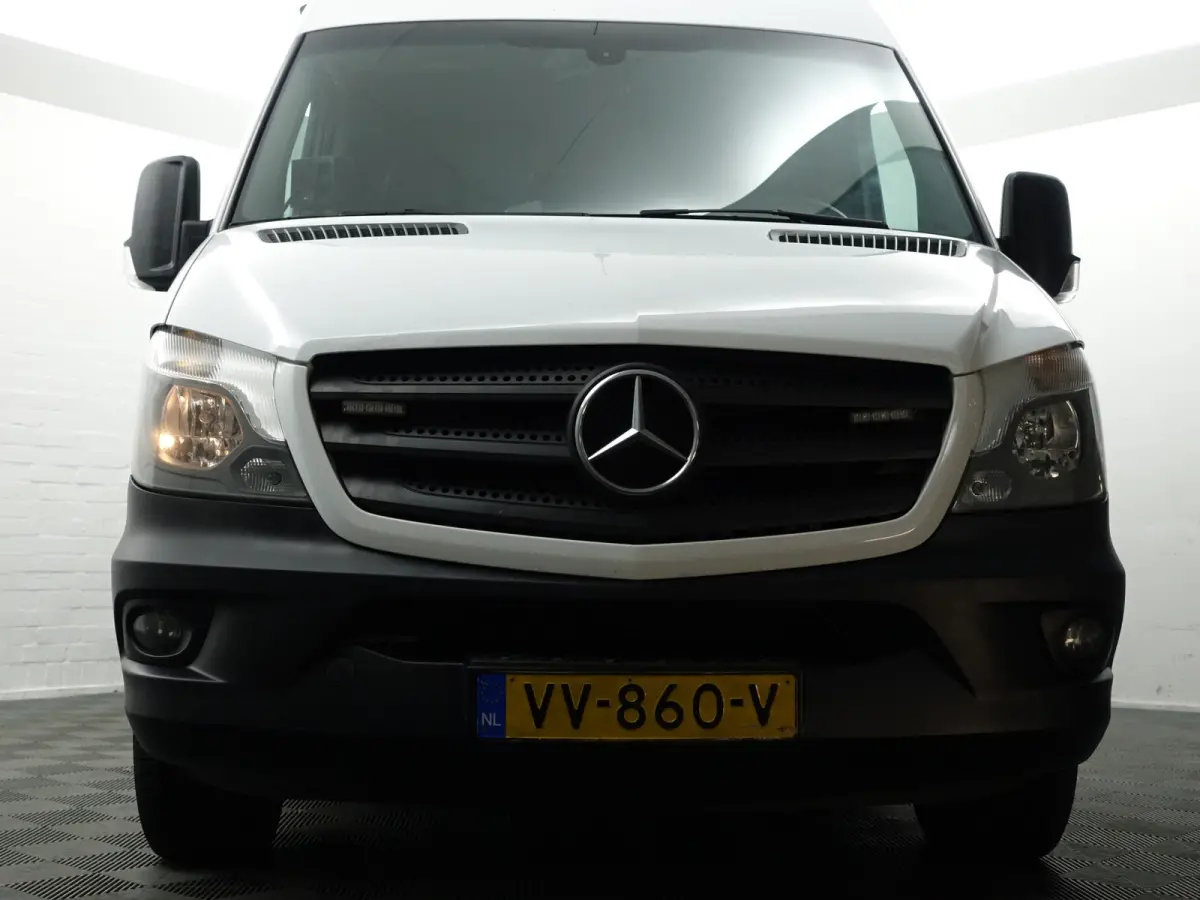 313 2.2 CDI L2H2 366 Prestige Aut- 3 Pers, Kast Inrichting, Cruise, Stoelverwarming, Sidebars, Trekhaak