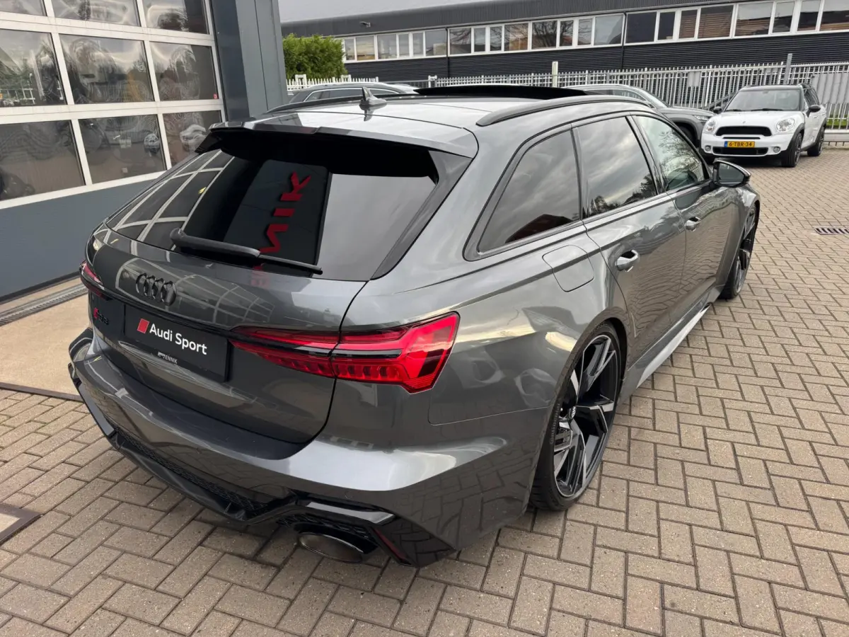 RS 6 TFSI quattro Dynamic Plus / Ceramic / Laser / Softclose / 360 Cam / Head-Up / AWS / Air Susp.