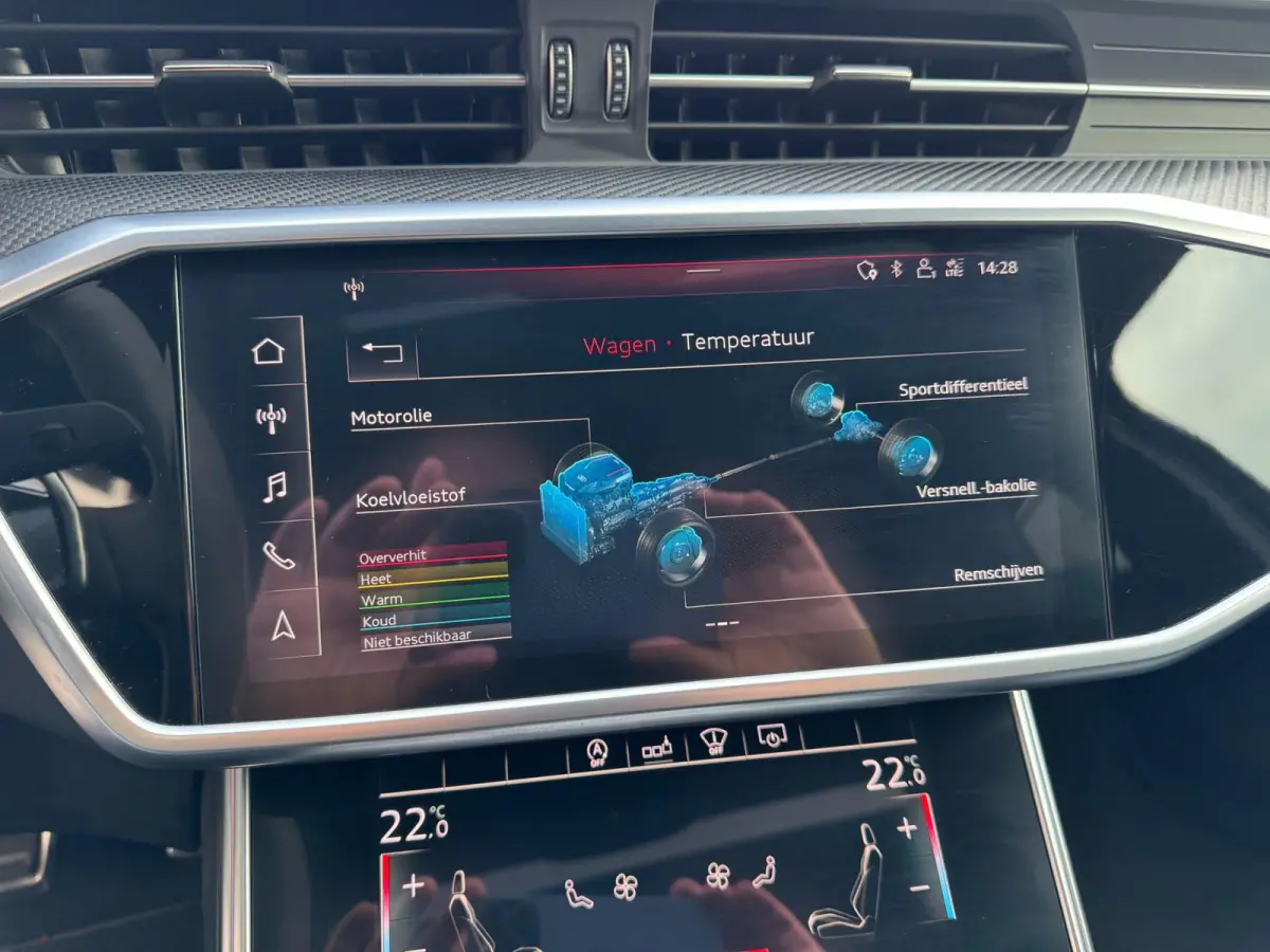 RS 6 TFSI quattro Dynamic Plus / Ceramic / Laser / Softclose / 360 Cam / Head-Up / AWS / Air Susp.