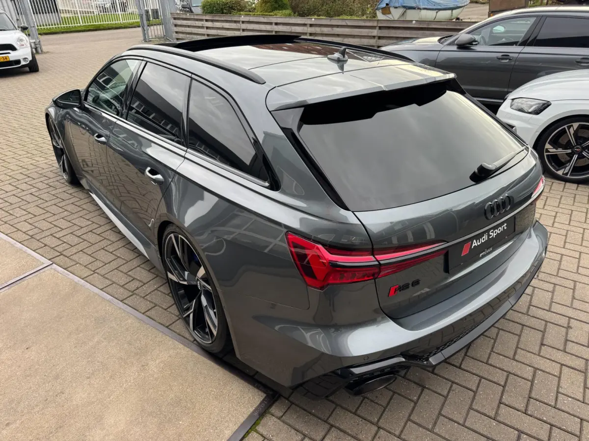 RS 6 TFSI quattro Dynamic Plus / Ceramic / Laser / Softclose / 360 Cam / Head-Up / AWS / Air Susp.