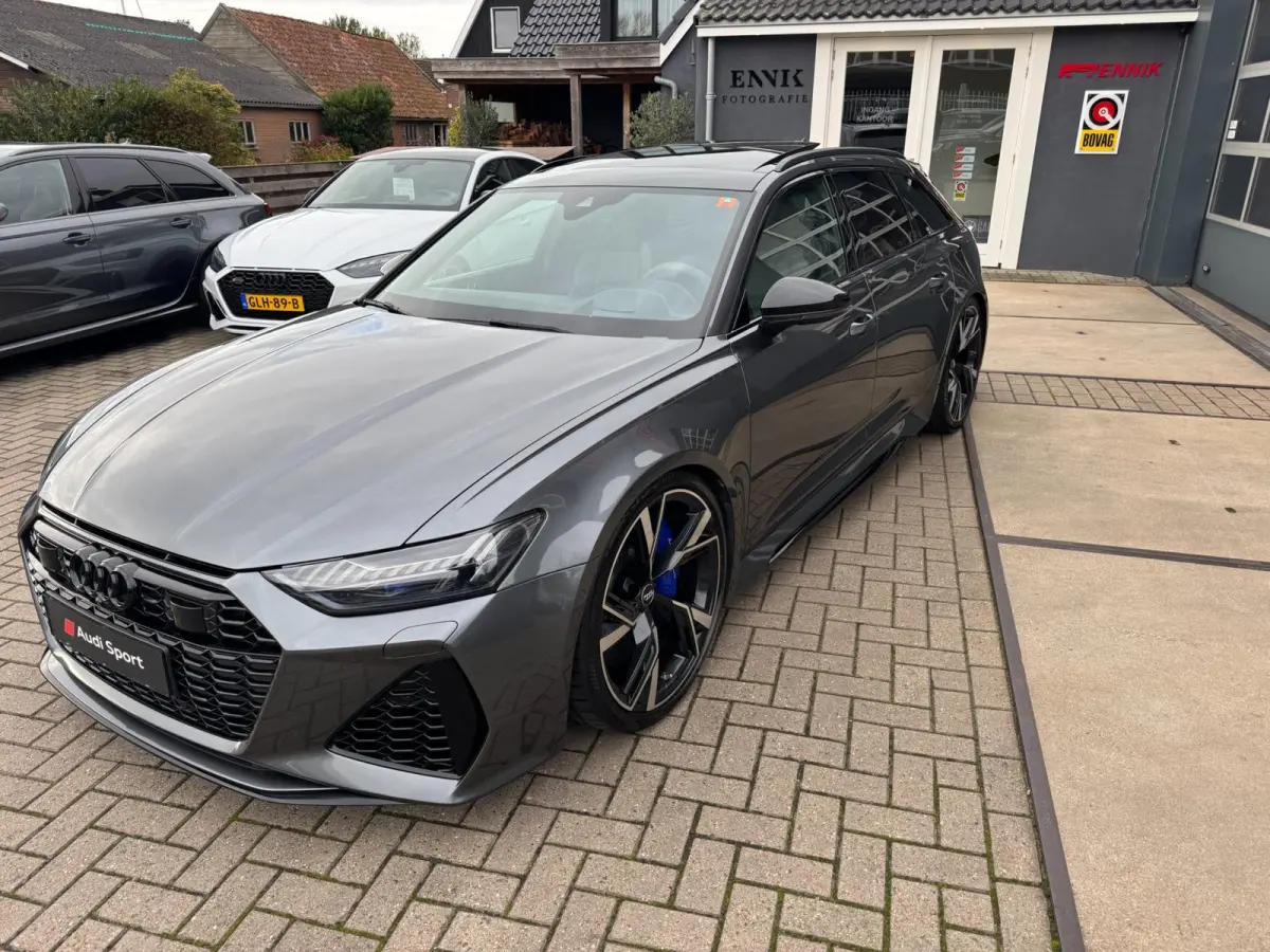 RS 6 TFSI quattro Dynamic Plus / Ceramic / Laser / Softclose / 360 Cam / Head-Up / AWS / Air Susp.