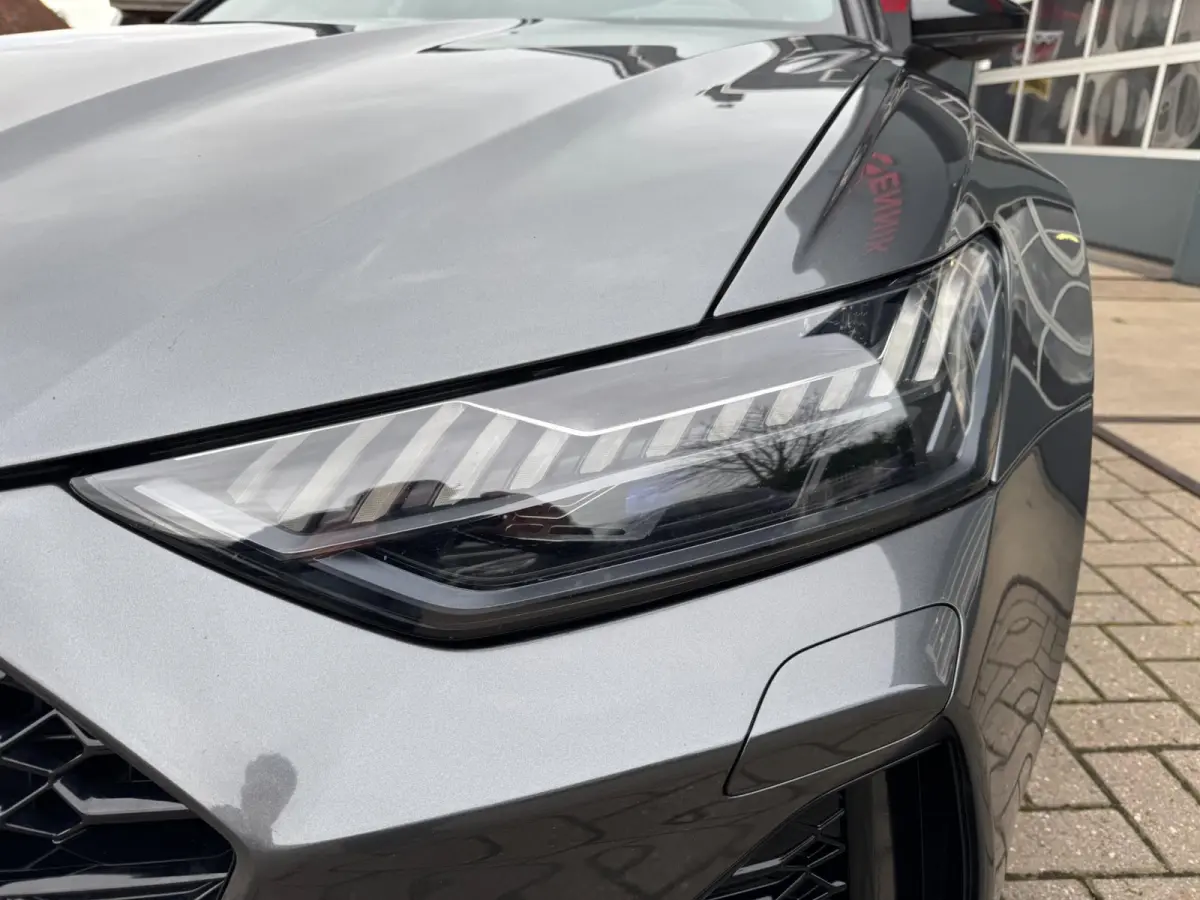 RS 6 TFSI quattro Dynamic Plus / Ceramic / Laser / Softclose / 360 Cam / Head-Up / AWS / Air Susp.