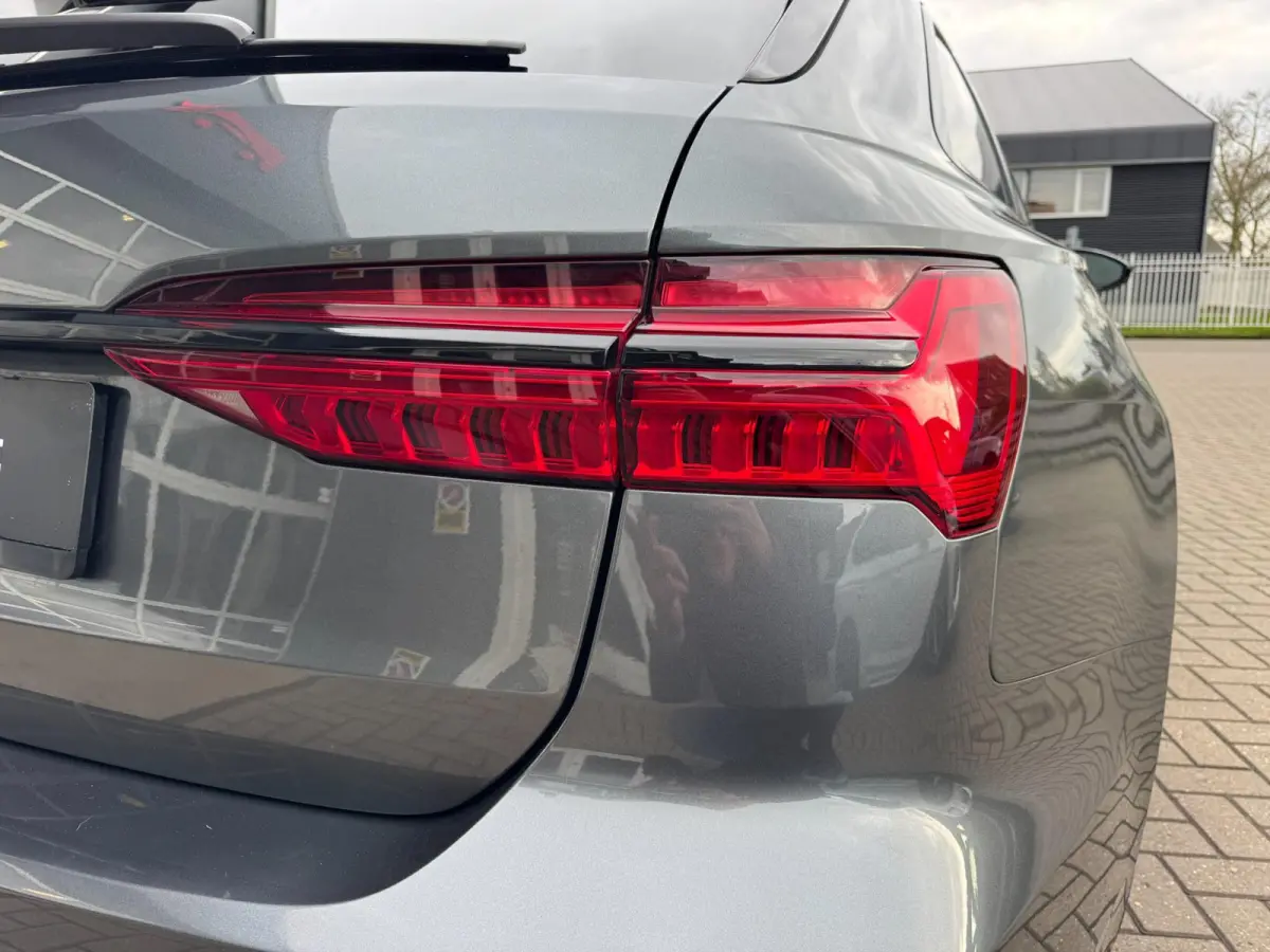 RS 6 TFSI quattro Dynamic Plus / Ceramic / Laser / Softclose / 360 Cam / Head-Up / AWS / Air Susp.