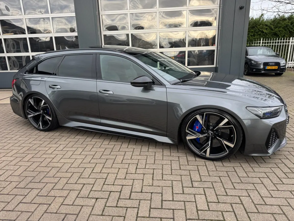 RS 6 TFSI quattro Dynamic Plus / Ceramic / Laser / Softclose / 360 Cam / Head-Up / AWS / Air Susp.