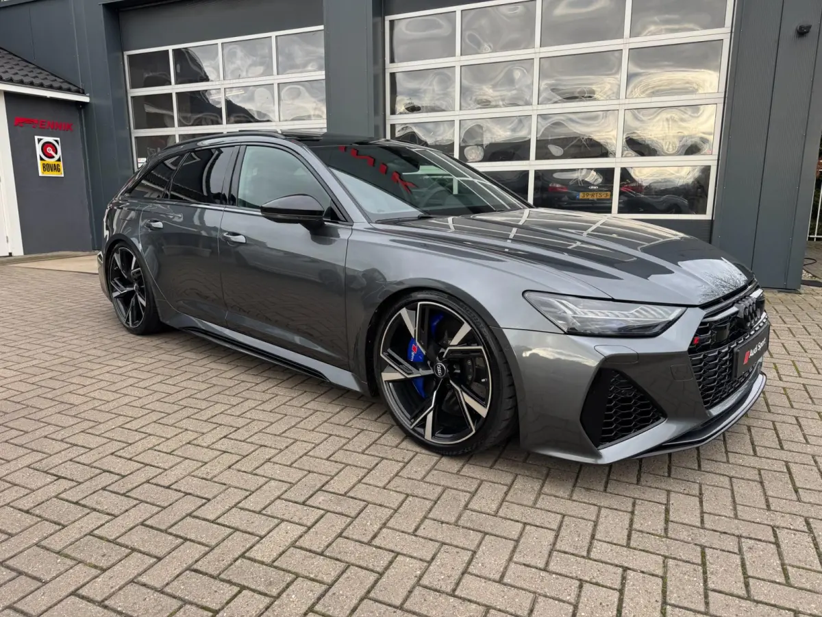 RS 6 TFSI quattro Dynamic Plus / Ceramic / Laser / Softclose / 360 Cam / Head-Up / AWS / Air Susp.